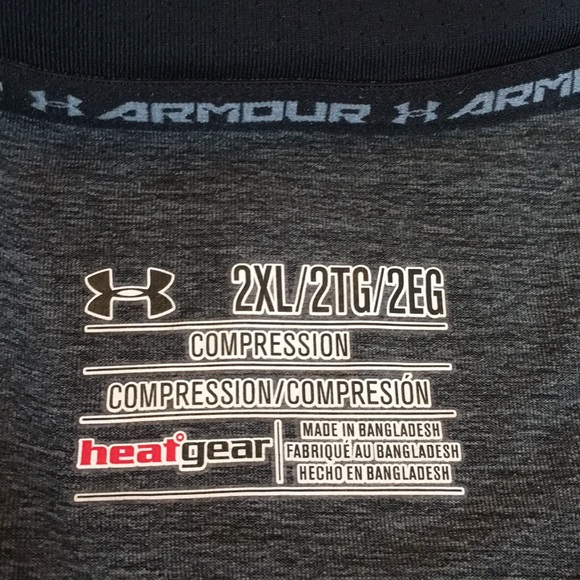 Under Armour compression shirt - Picture 6 of 7